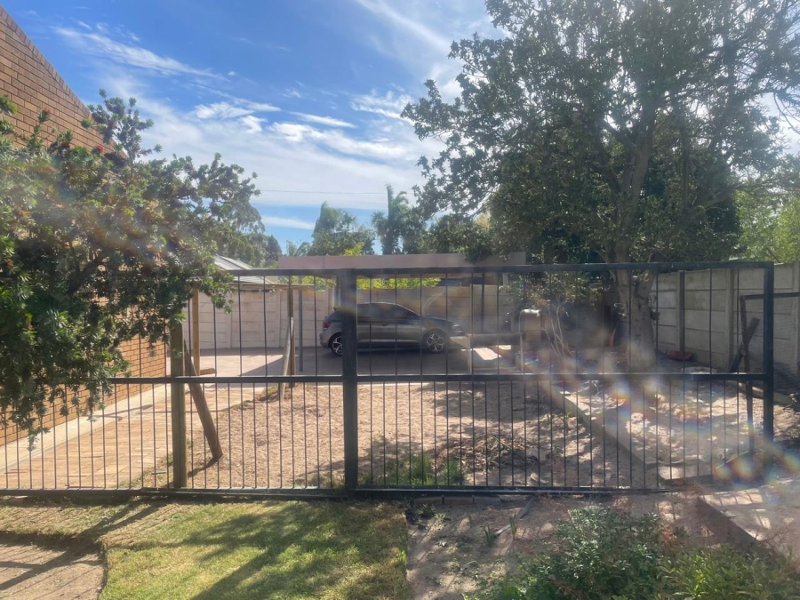 5 Bedroom Property for Sale in Porterville Western Cape